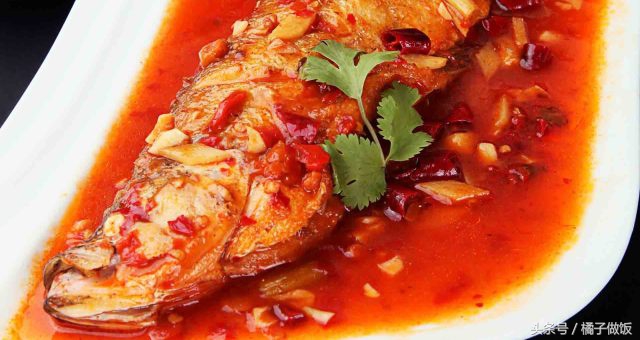 鲤鱼红烧鱼的简单制作方法,家常鲤鱼红烧鱼简单做法步骤