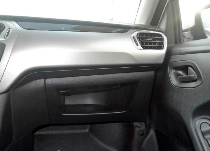 10万左右操控性价比高的车,标致301操控性能怎么样