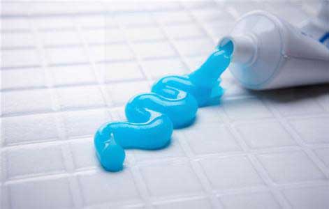 被刺毛虫蛰了怎么处理,被刺毛虫蛰了怎么办