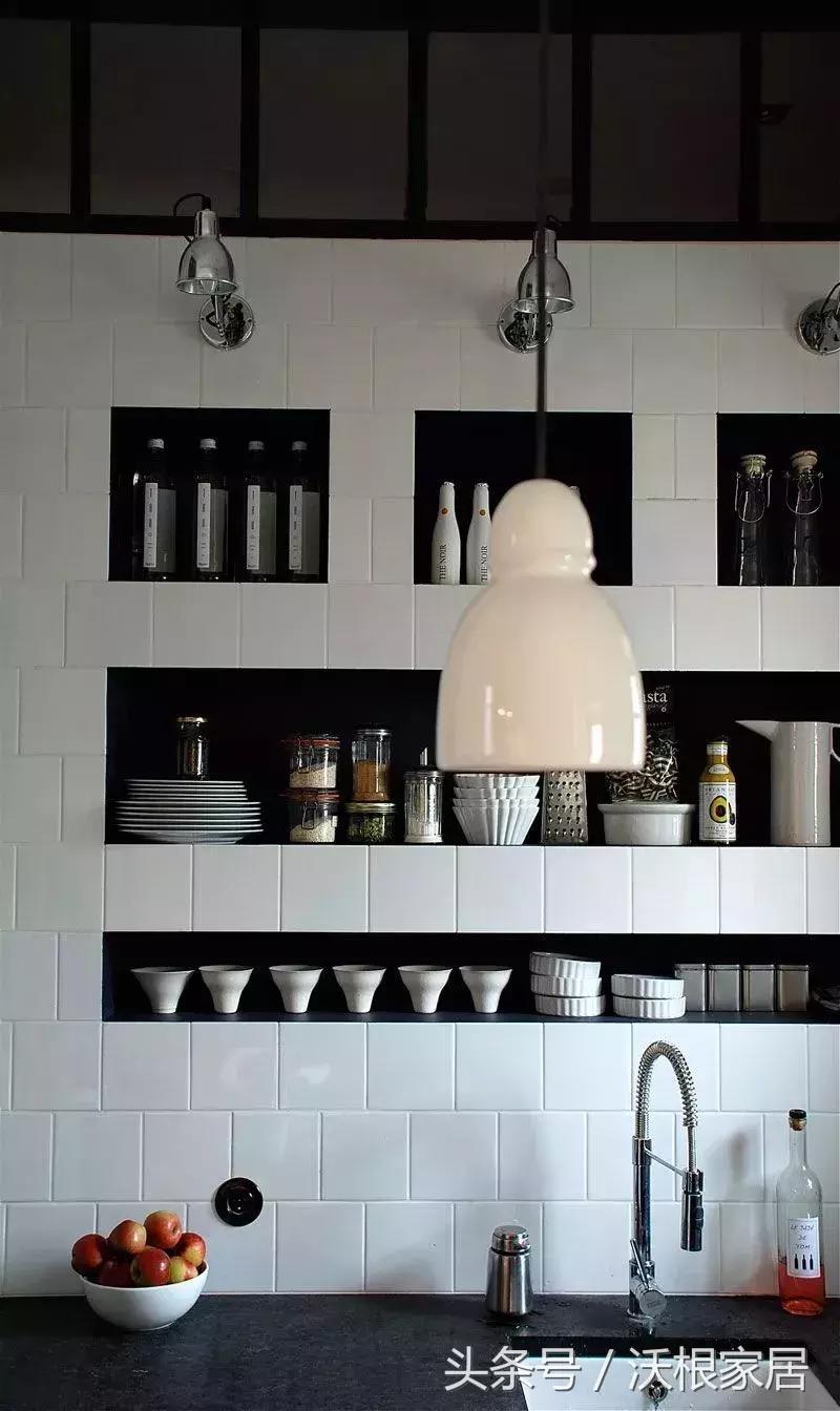 大白墙布置结婚,入户门正对墙可以挂结婚照吗