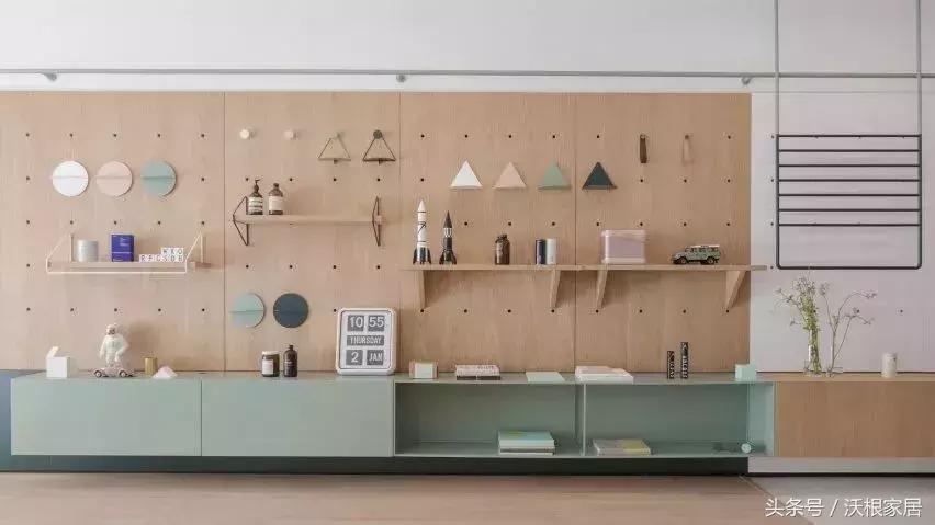 大白墙布置结婚,入户门正对墙可以挂结婚照吗