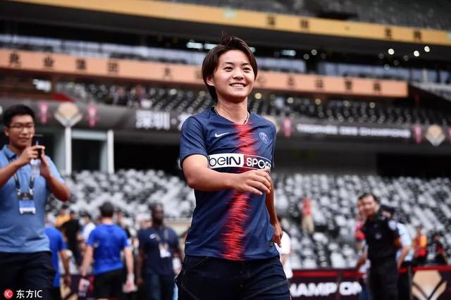 签约大巴黎的内马尔师妹王霜！随风飘荡：铿锵玫瑰们的留洋之路