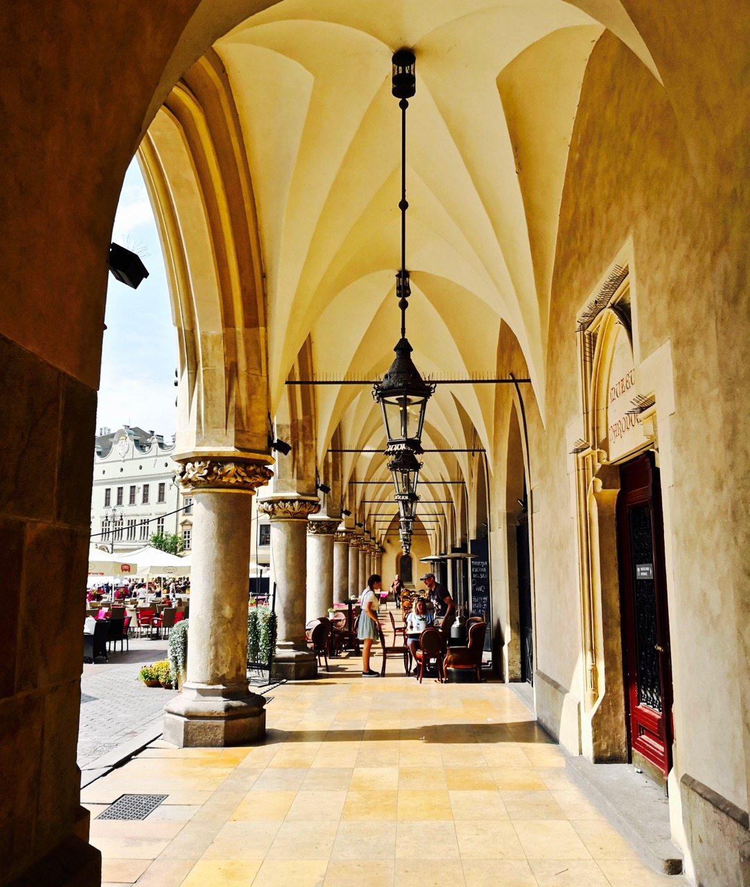 我要去波兰5：追踪达·芬奇《抱银鼠的女子》，克拉科夫太精彩