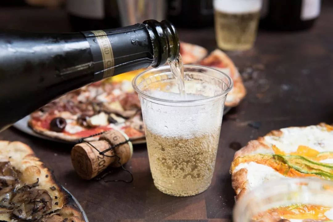 怎样选择气泡香槟,十种简易香槟