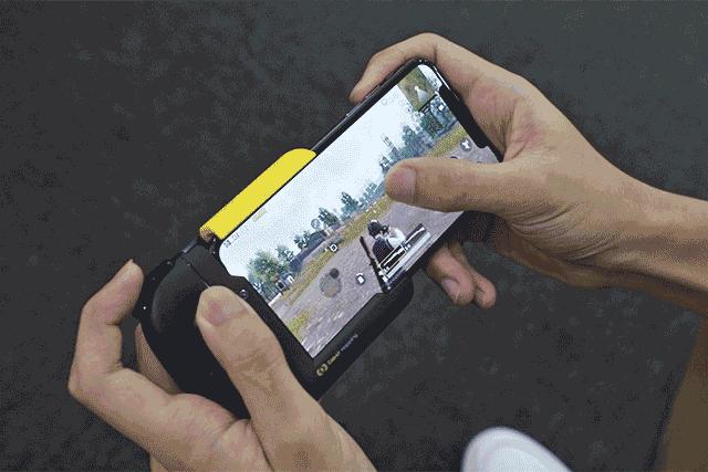 飞智黄蜂x版半手手柄,飞智黄蜂单手游戏手柄吃鸡神器