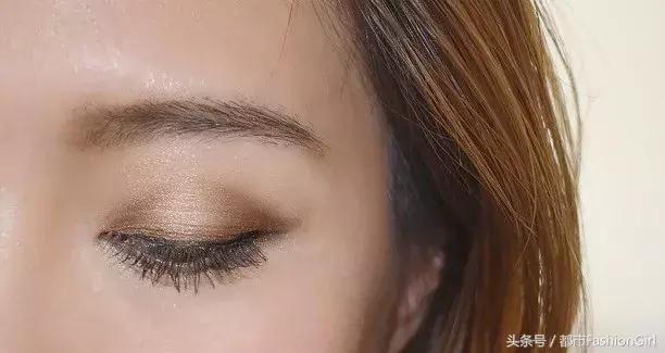 阚清子的青春虽喂了狗,却因推荐的化妆品太好用一夜圈粉百万!