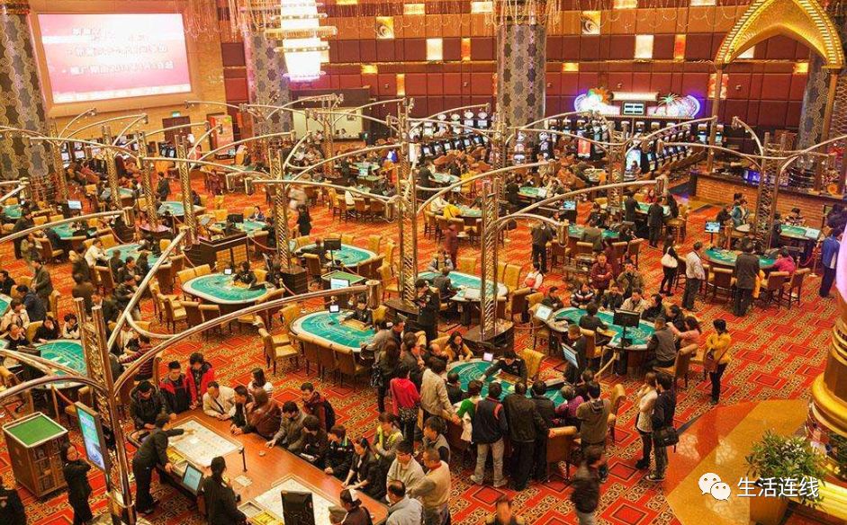 男子冒用双胞胎哥哥护照入境,冒用哥哥身份信息逃亡17年