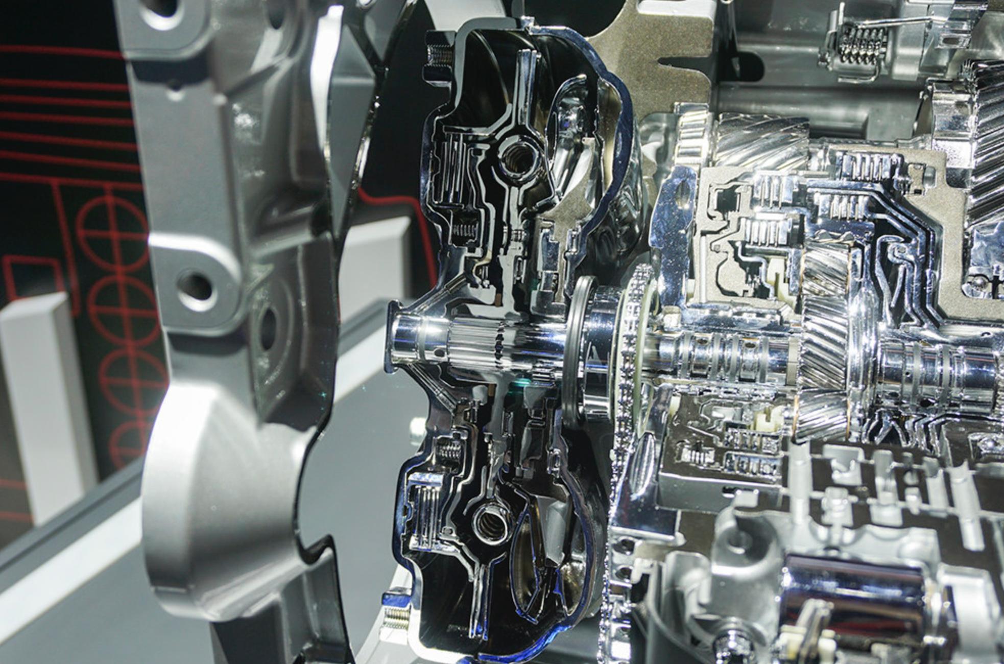 第八代凯美瑞近期故障频频，8AT变速箱易打齿，这款车还值得买吗