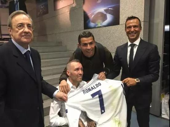 C罗：我不认为纹身丑陋，但至少现在还不能纹身