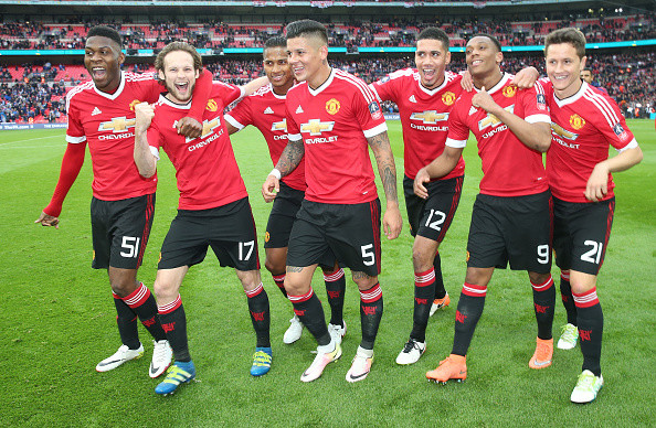 曼联5将今夏可能转会离队！穆帅因一忧虑与曼城同时拒买拜仁铁腰