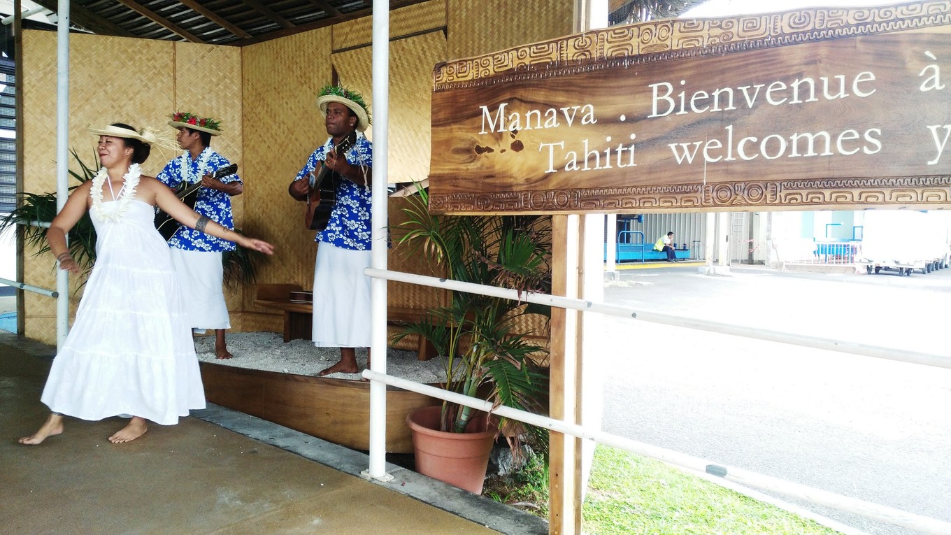 大溪地最接近天堂的地方,大溪地波拉波拉岛泳池