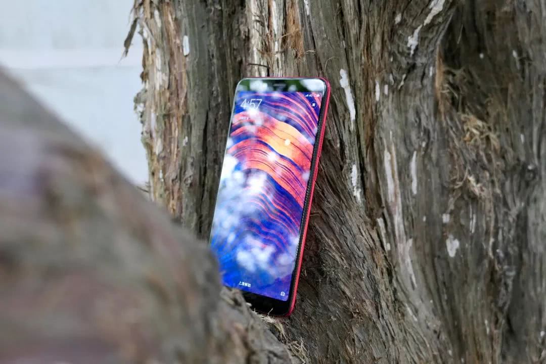 适合玩吃鸡的千元机,吃鸡画质能开到极限的千元机