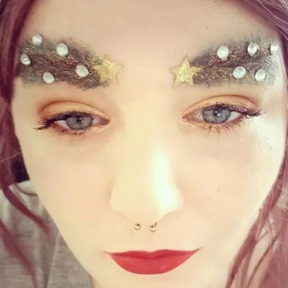 12星座专属你的妆容,12星座的底妆