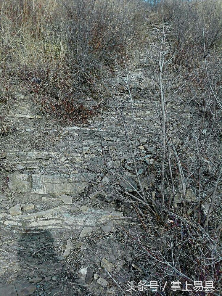 窟窿山,凤凰山星月