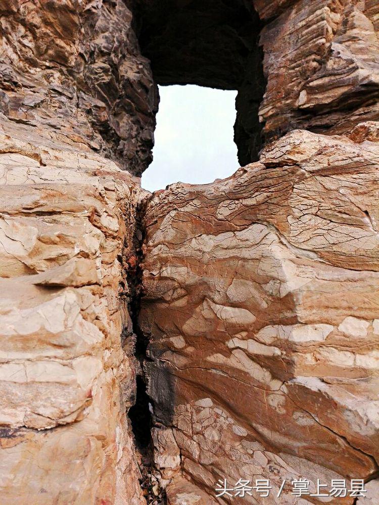 窟窿山,凤凰山星月