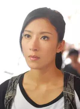 发际线高脸圆适合什么发型,男士发际线高脸长适合发型