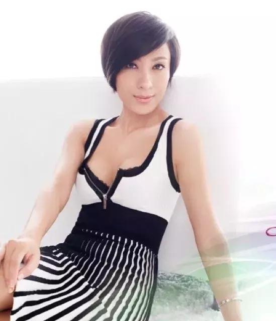 发际线高脸圆适合什么发型,男士发际线高脸长适合发型