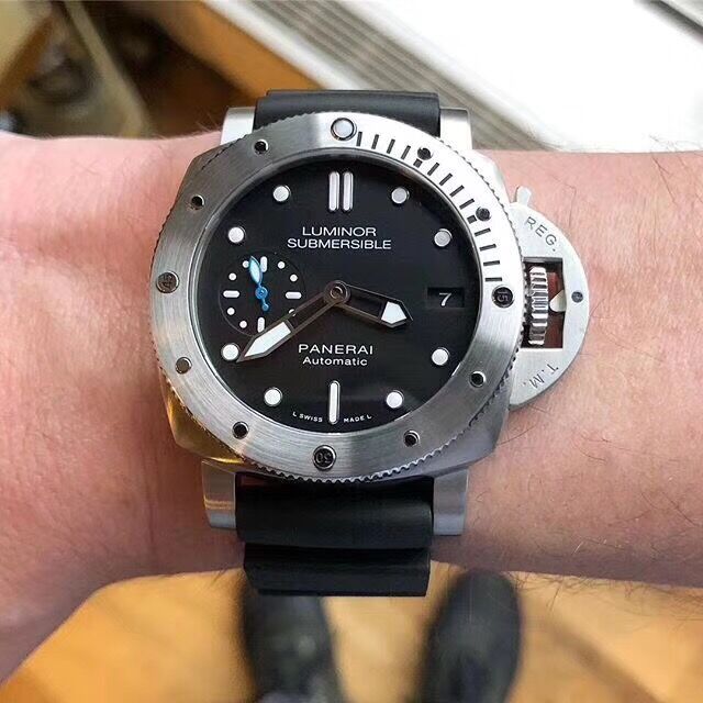 外媒联合专家潜入最大奢品地下工厂！查获大批Rolex！大发雷霆