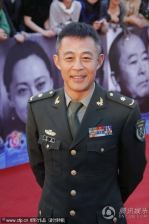 嫁给军人的明星张馨予,张馨予结婚都请了哪些明星盘点