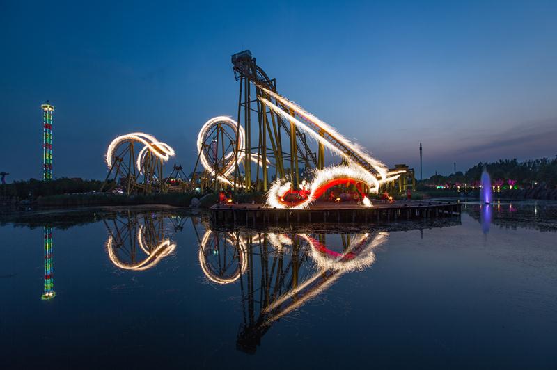 火热的夏日方特夜场,方特圣诞节夜场项目