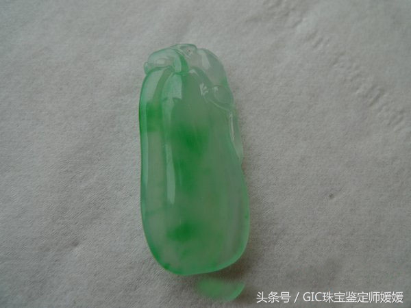 翡翠的颜色分为哪些种类,翡翠哪种颜色好看