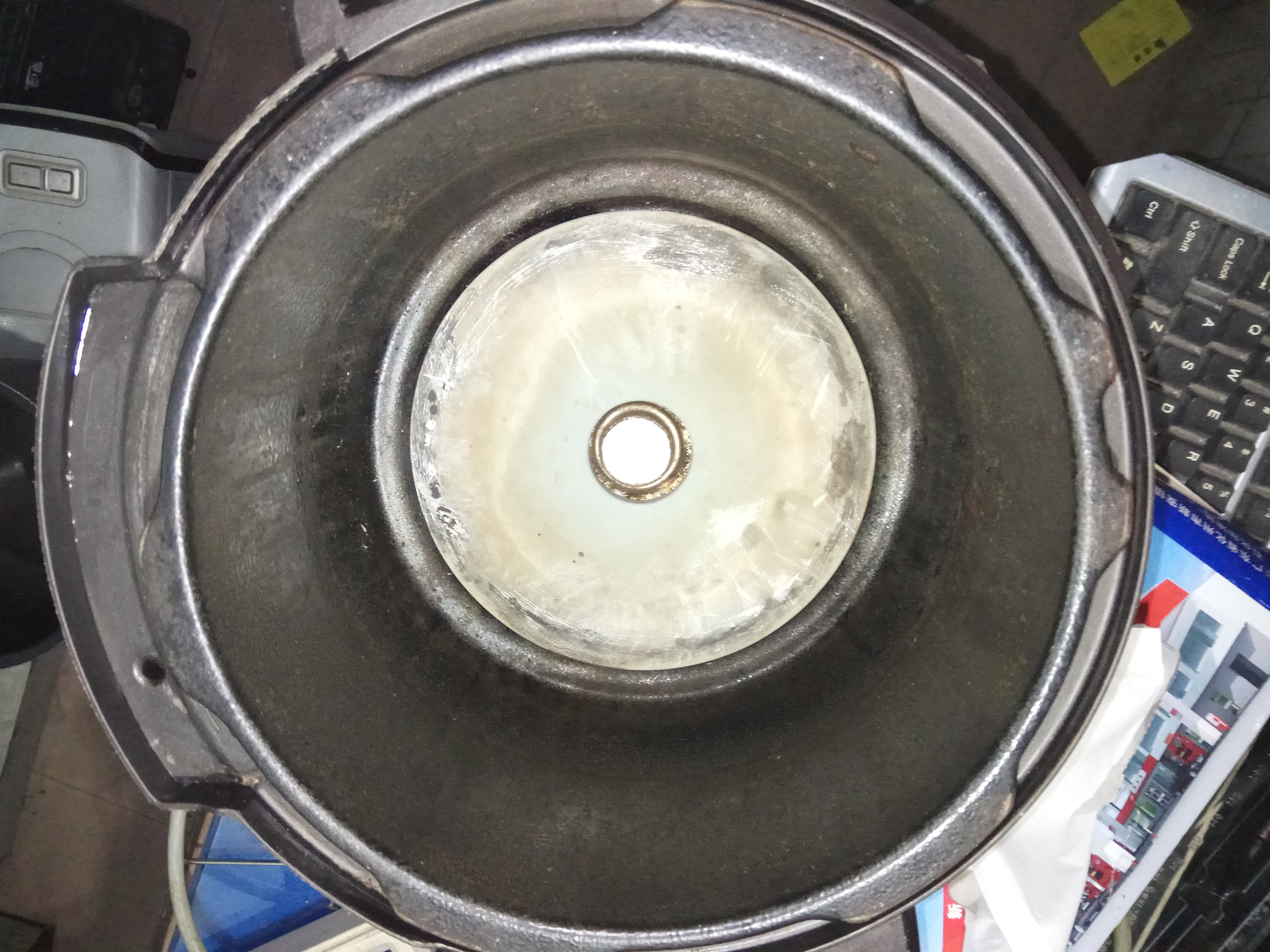 美的电压力锅压力阀漏气怎样维修,美的电压力锅常见故障及维修方法