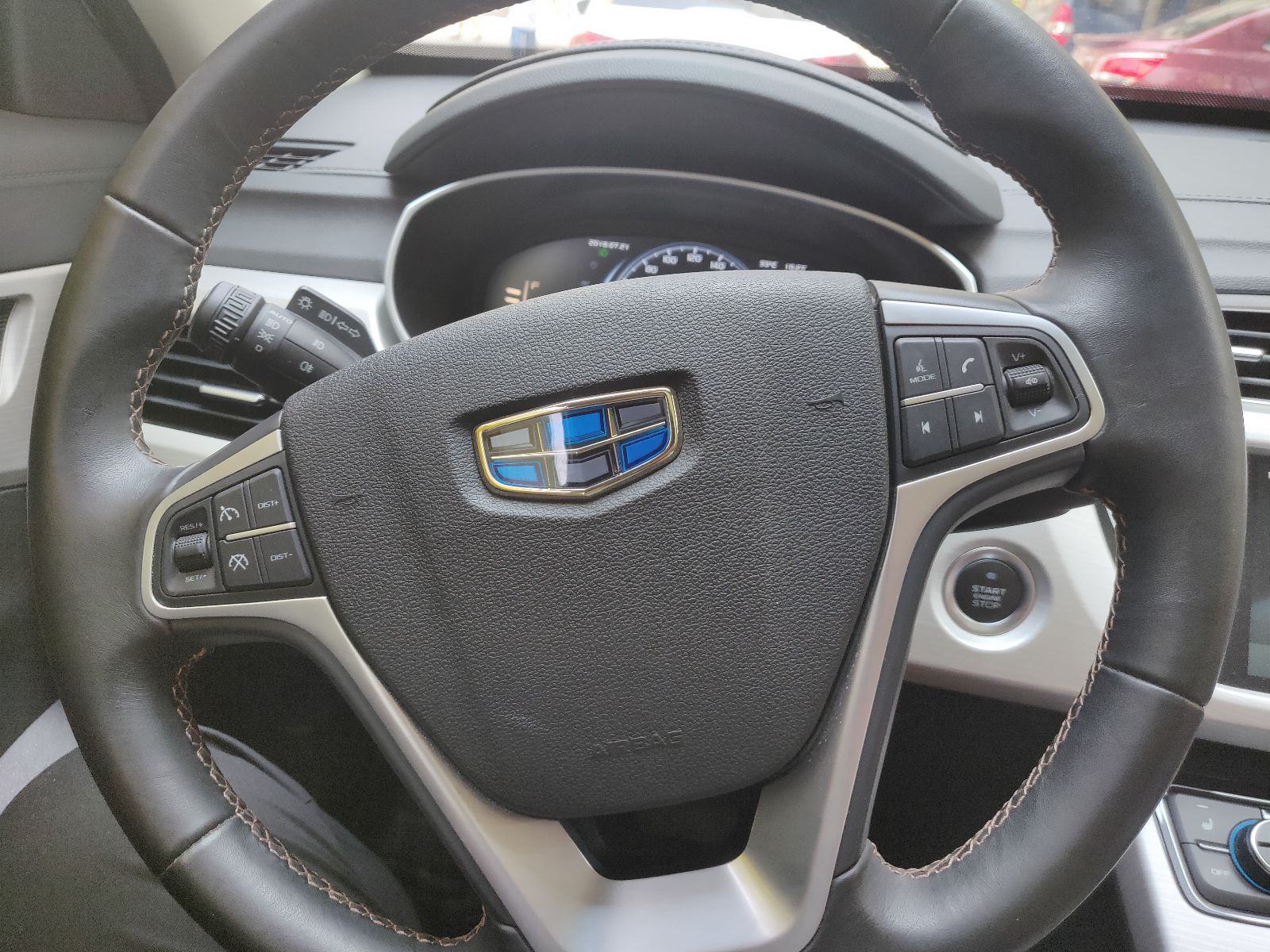 吉利博越l和瑞虎8pro哪个操控性好,吉利博越开几年后车主感受