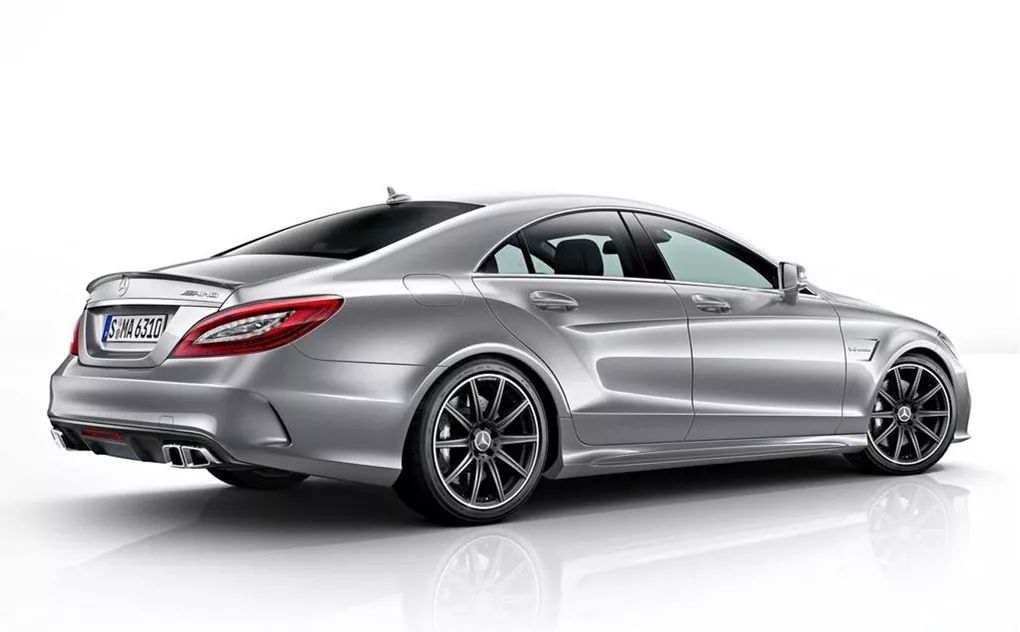 抵押豪车、千金博网红一笑、澳门豪赌……富二代两年败光8000万元，诈骗1.7亿元