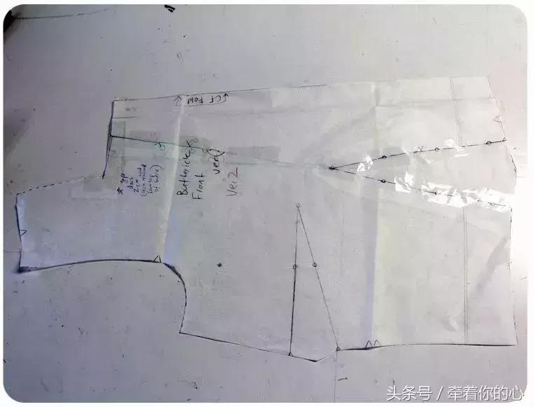 领子不服帖的处理方法,领口不服帖怎么贴