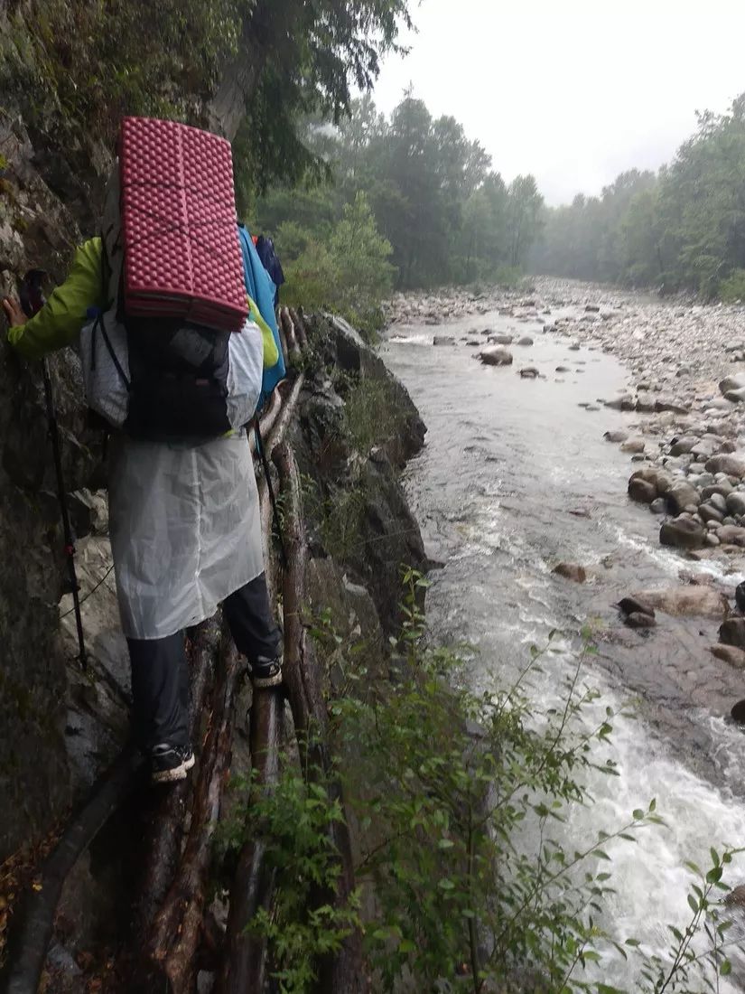 够用自行车推荐,既可以通勤又可以骑行的背包