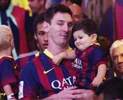 内马尔的儿子胖成这个样子,内马尔儿子发福