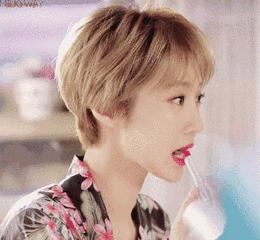 哪个口红适合黑黄皮素颜唇色偏深,口红千万不要乱用