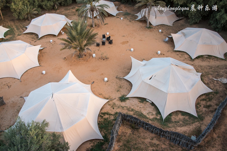 在撒哈拉沙漠看璀璨星空,在撒哈拉三毛书评