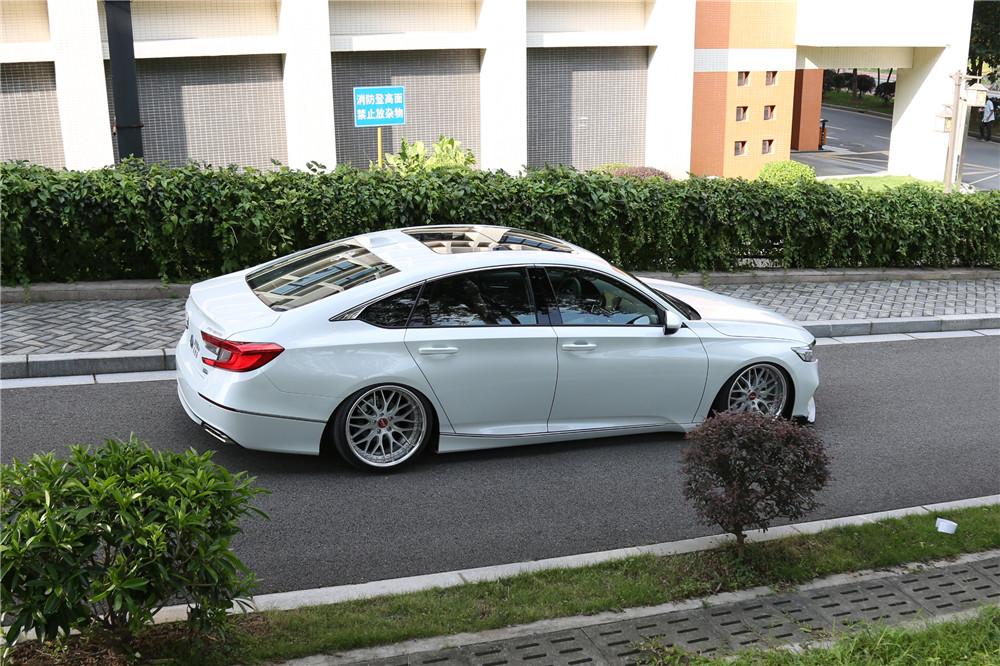 本田10代雅阁国内首改,花费7万将车打造成精品姿态!