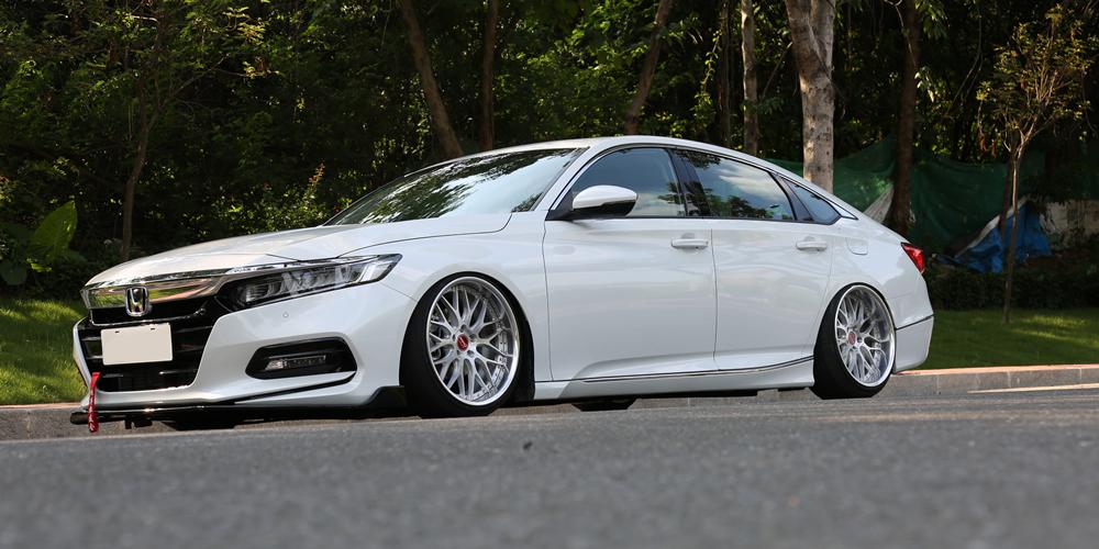 本田10代雅阁国内首改,花费7万将车打造成精品姿态!