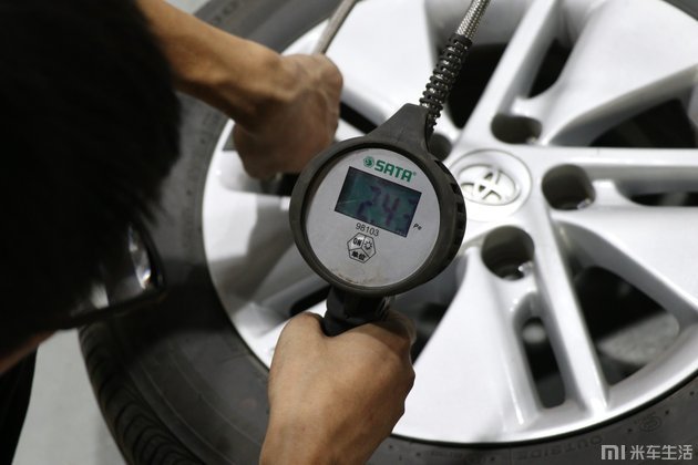 70迈胎压监测安装视频,70迈胎压监测仪使用说明书