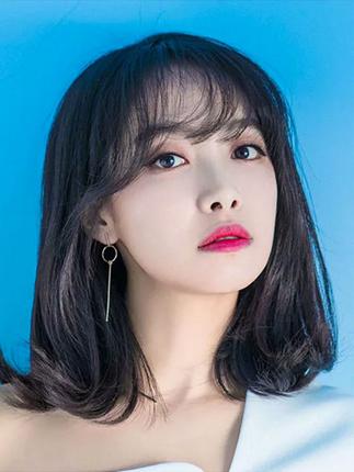 张馨予短发攻气十足,张馨予剪短发一秒变路人