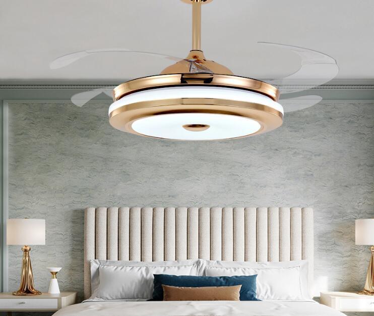 夏天吹吊扇对身体好吗,夏天用吊扇还是用台扇好