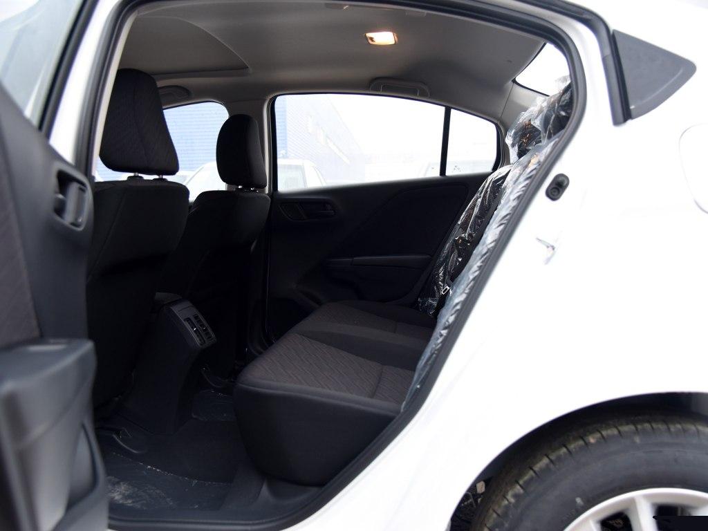 三厢飞度没劲,本田飞度三厢就是开不坏