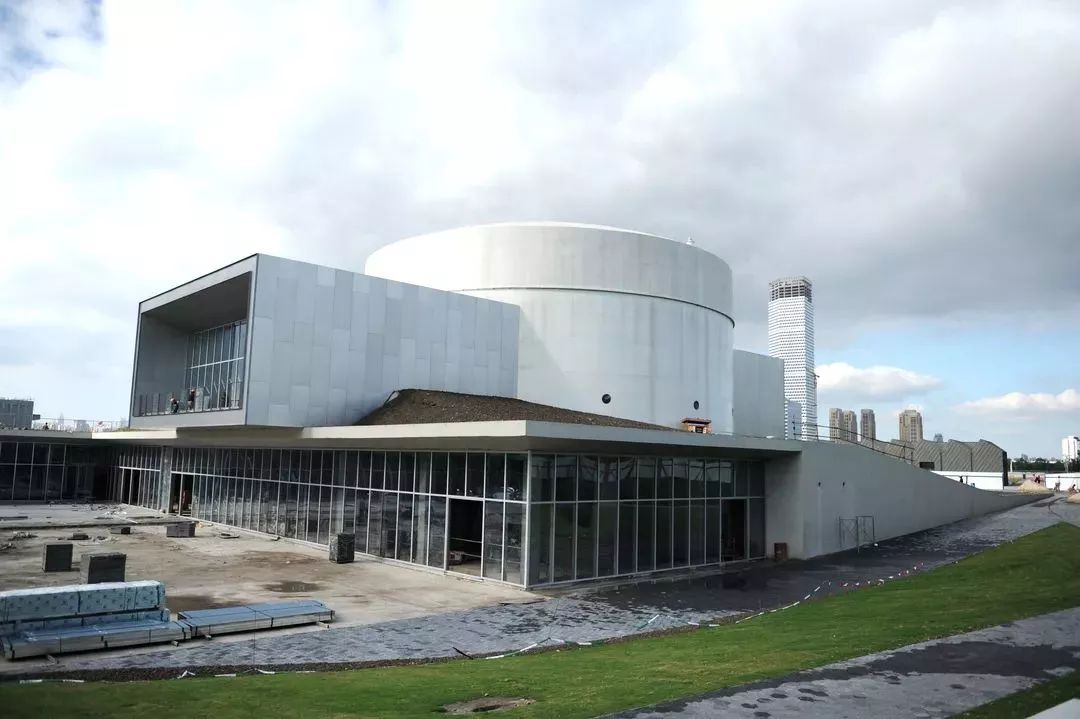 涓婃捣寰愭眹娌圭綈鑹烘湳涓績闂ㄧエ浠锋牸,寰愭眹娌圭綈鑹烘湳鍏洯闂ㄧエ鎶栭煶鍥㈣喘