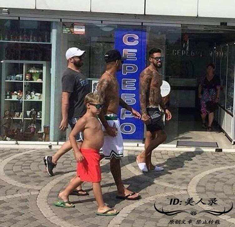 内马尔的儿子胖成这个样子,内马尔儿子发福