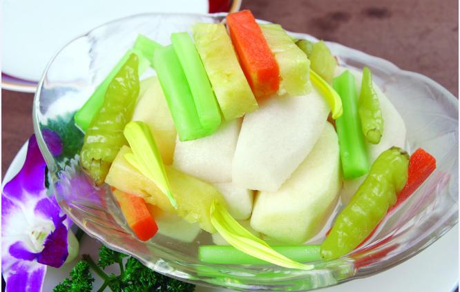 泡菜总是容易浮起来变质怎么办,泡菜越来越酸怎么办