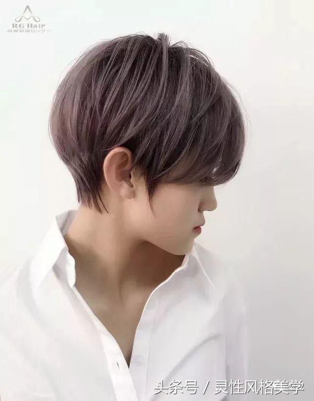 适合圆脸女生露耳朵短发发型,头发少适合的露耳短发发型