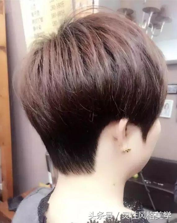 适合圆脸女生露耳朵短发发型,头发少适合的露耳短发发型