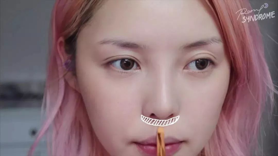 pony推荐精致眼妆,pony化妆技巧视频