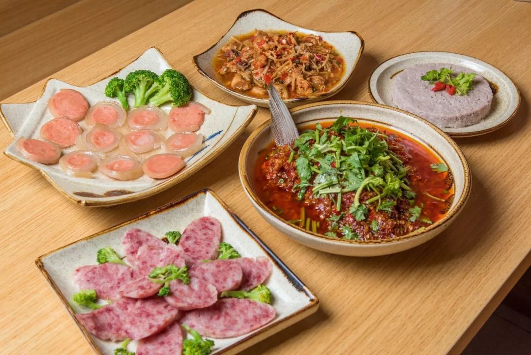 90后美女开轻食店,90后美女创业开快餐店