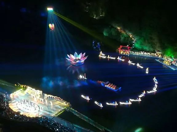 乐山夏天旅游,乐山的风景真美丽