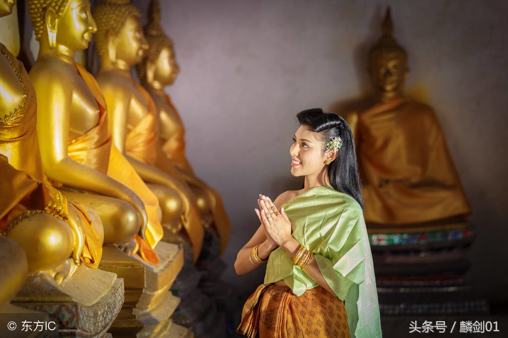 佛教传入中国是在大概2000年前的,佛教从汉朝末年来到中国