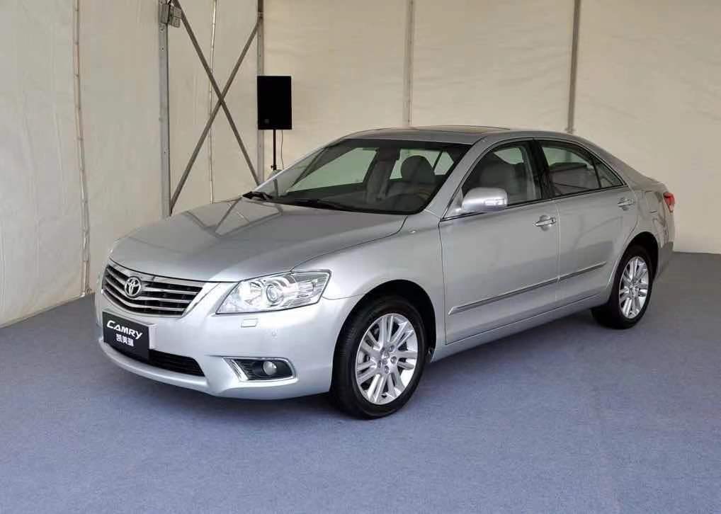 凯美瑞旅行版入华,15年入户13款2.5动力凯美瑞