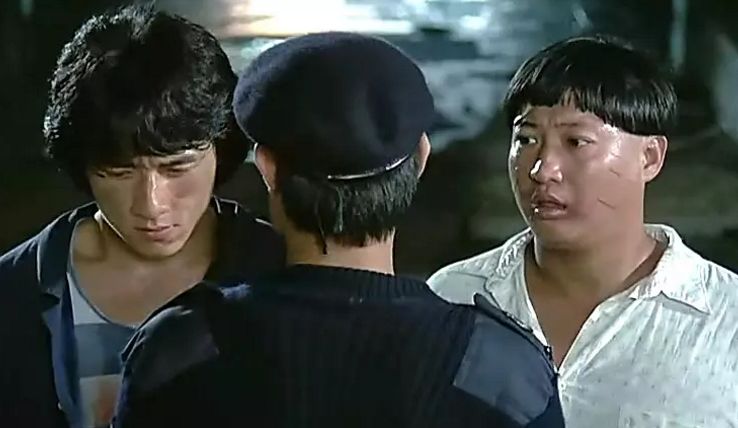 成龙林正英洪金宝一起走路的电影,洪金宝林正英合作的经典影片